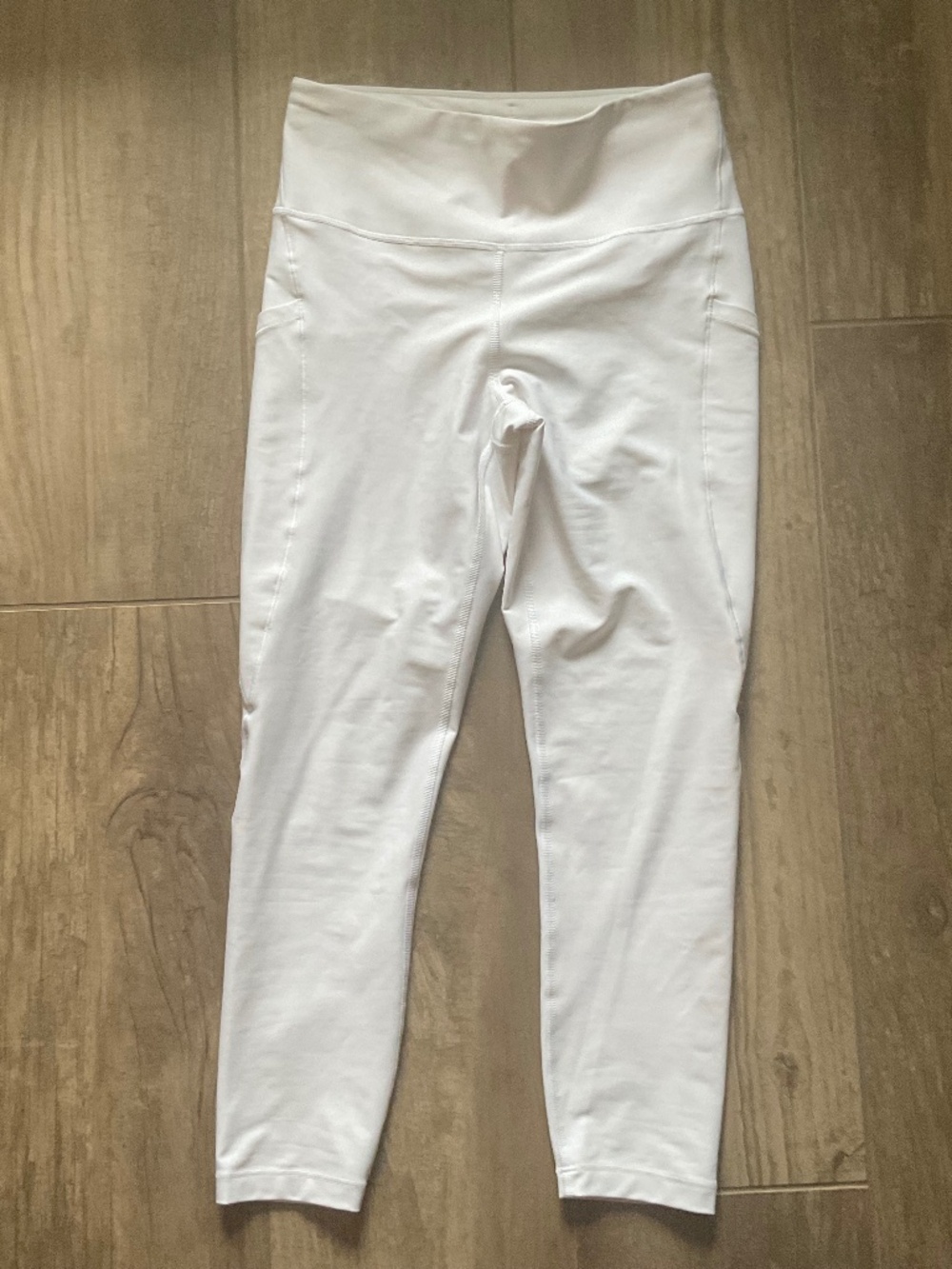Athleta Interval Stash 7/8 Tight